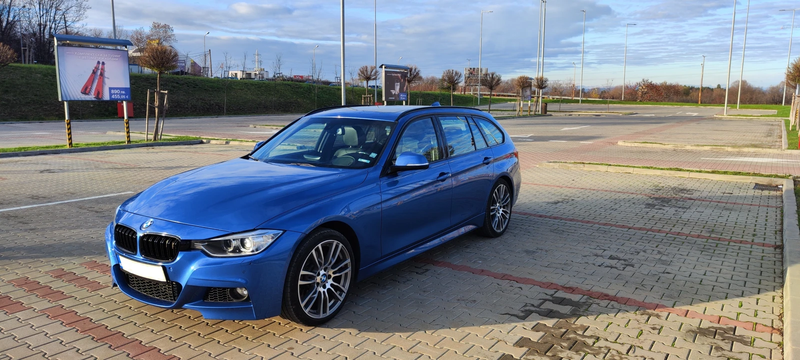 BMW 328 xDrive/ Mpack /KeyLess /Harman Kardon