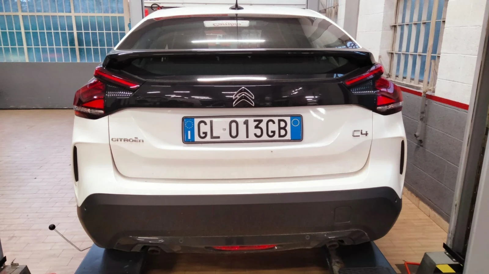 Citroen C4 09.2022г Италия - изображение 4