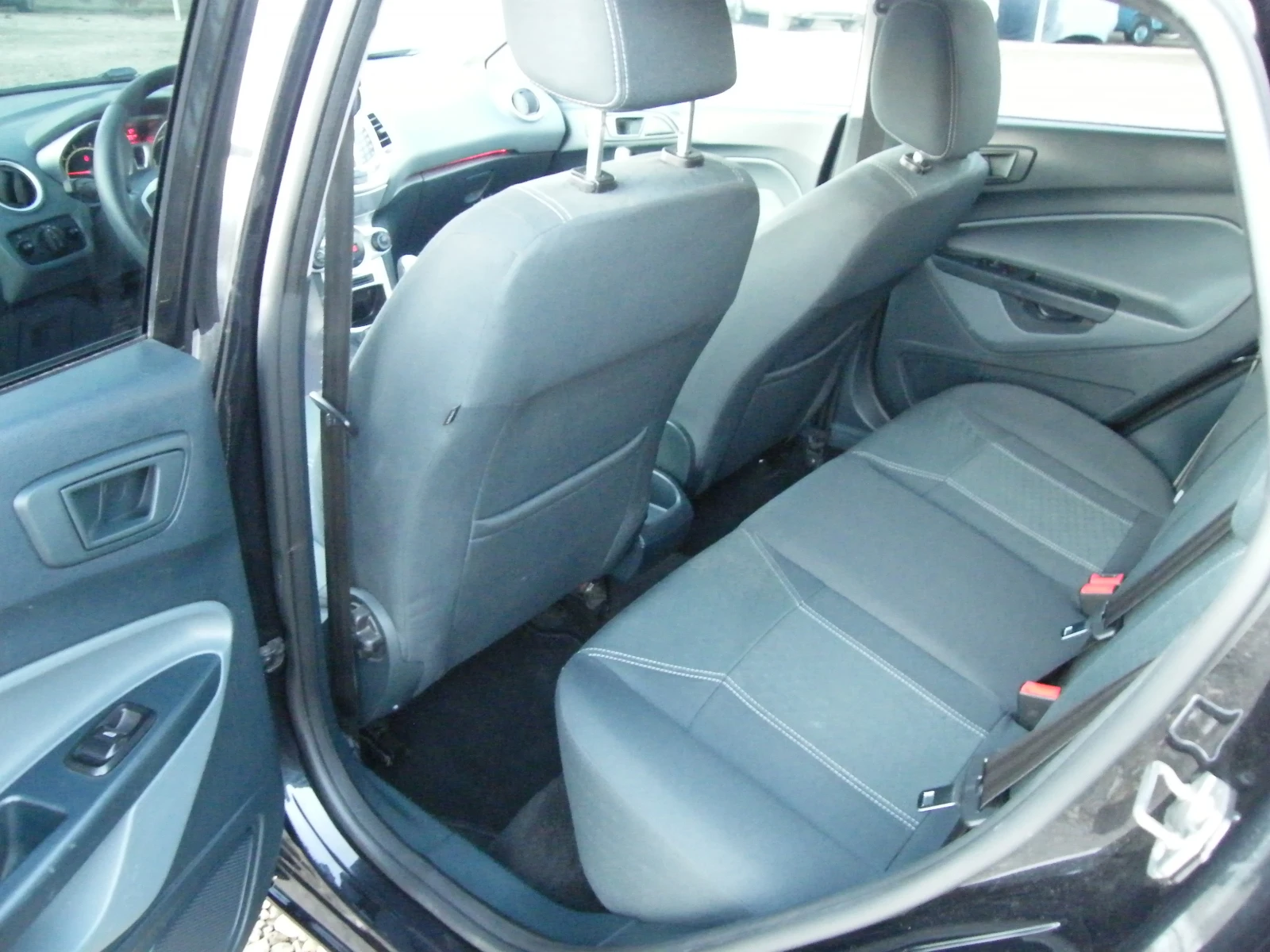 Ford Fiesta 1.4i GAZ ��������� | Mobile.bg � ����������� 12