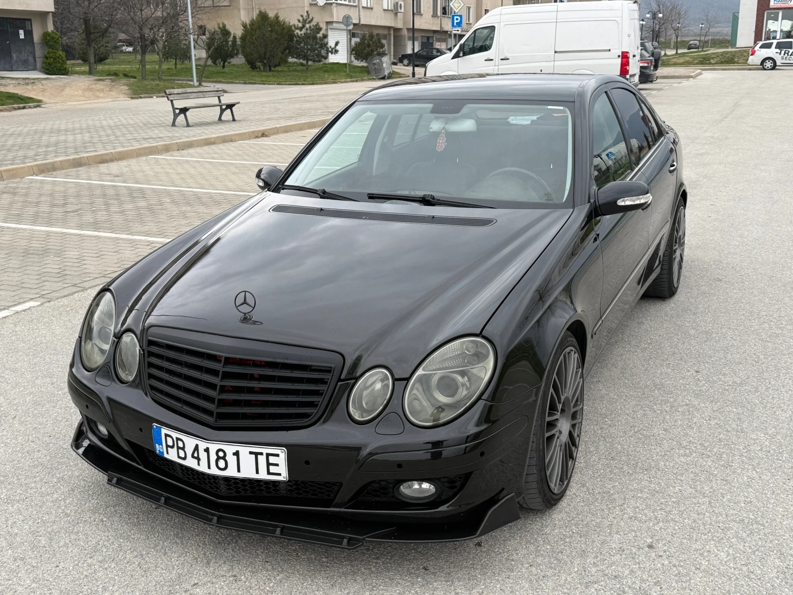 Mercedes-Benz E 280 Реален пробег/РЕДОВИ МОТОР, снимка 4 - Автомобили и джипове - 53156368