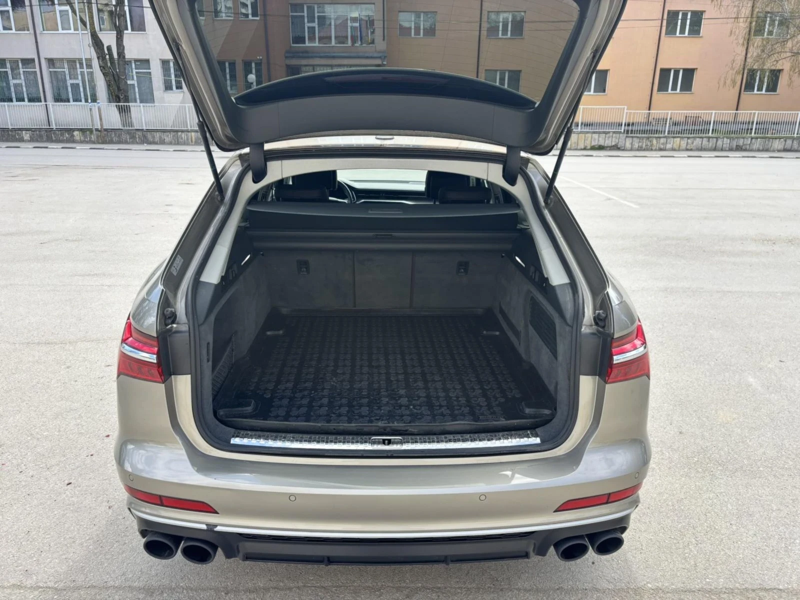 Audi A6 Audi A6 Avant 50 TDI Quattro S-line / Bang & Olufs, снимка 16 - Автомобили и джипове - 54174757
