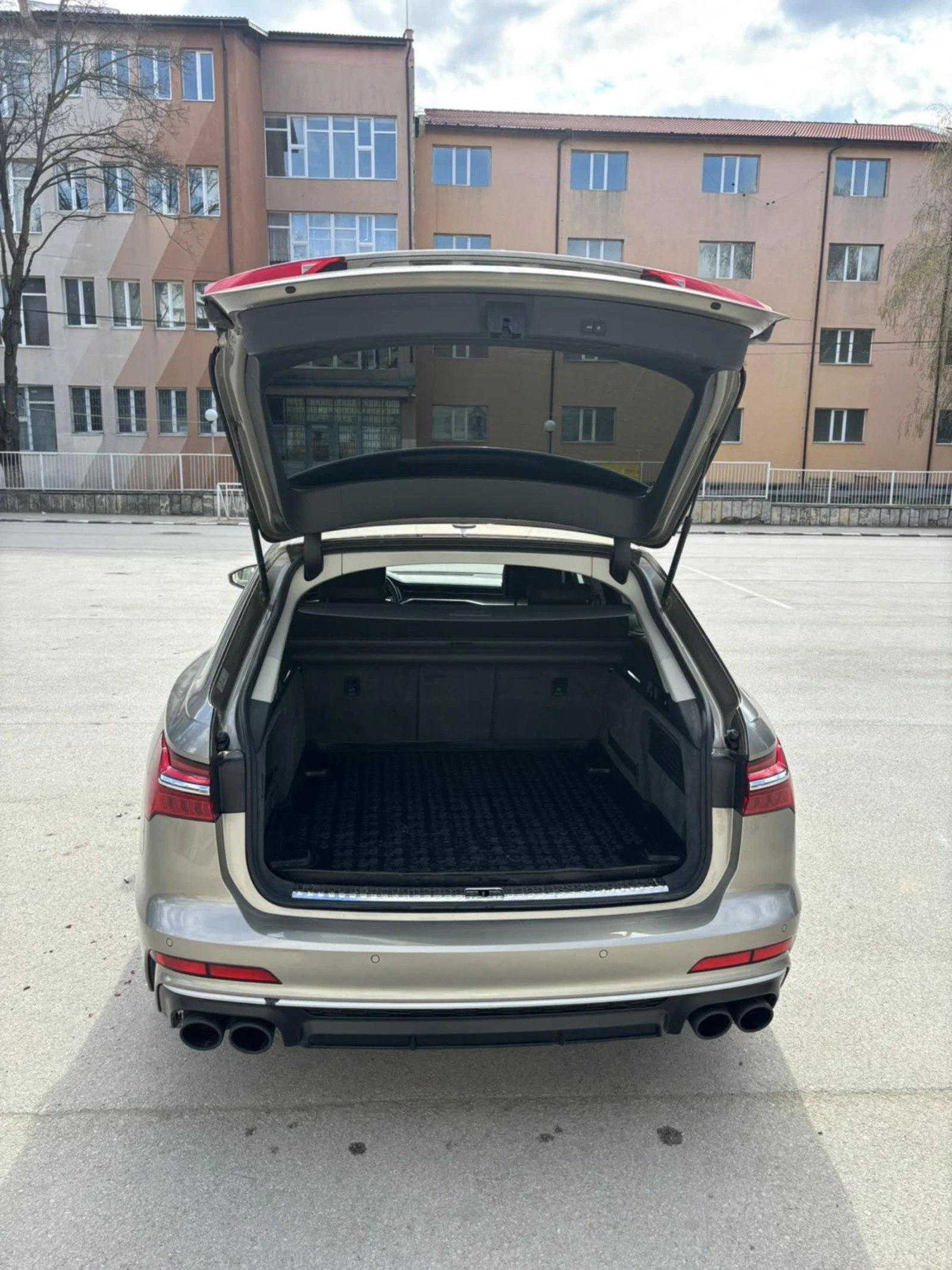 Audi A6 Audi A6 Avant 50 TDI Quattro S-line / Bang & Olufs, снимка 17 - Автомобили и джипове - 54174757