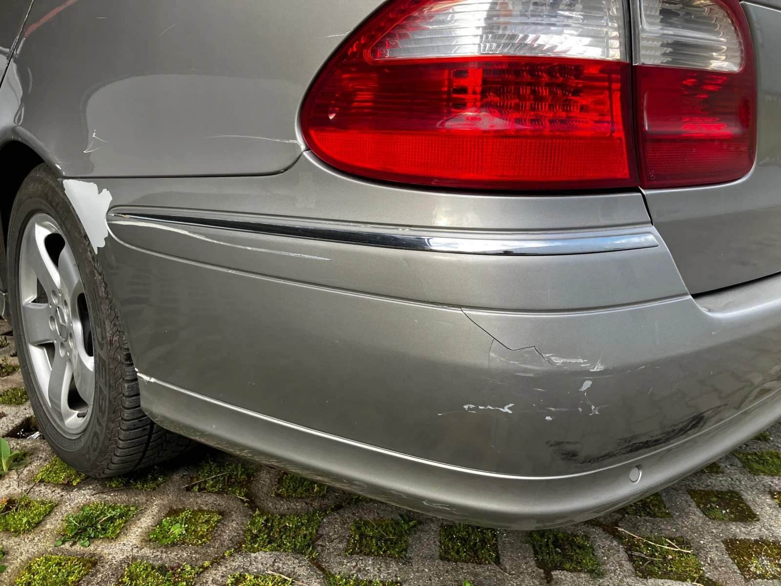 Mercedes-Benz E 280 Avantgarde, снимка 12 - Автомобили и джипове - 54272269