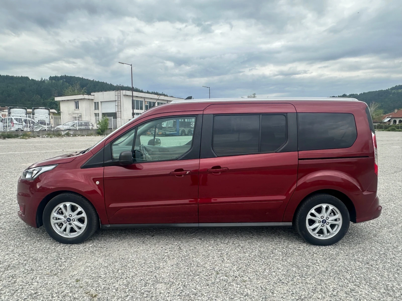 Ford Connect Transit XLT LWB 2.0 USA, снимка 3 - Автомобили и джипове - 54477536