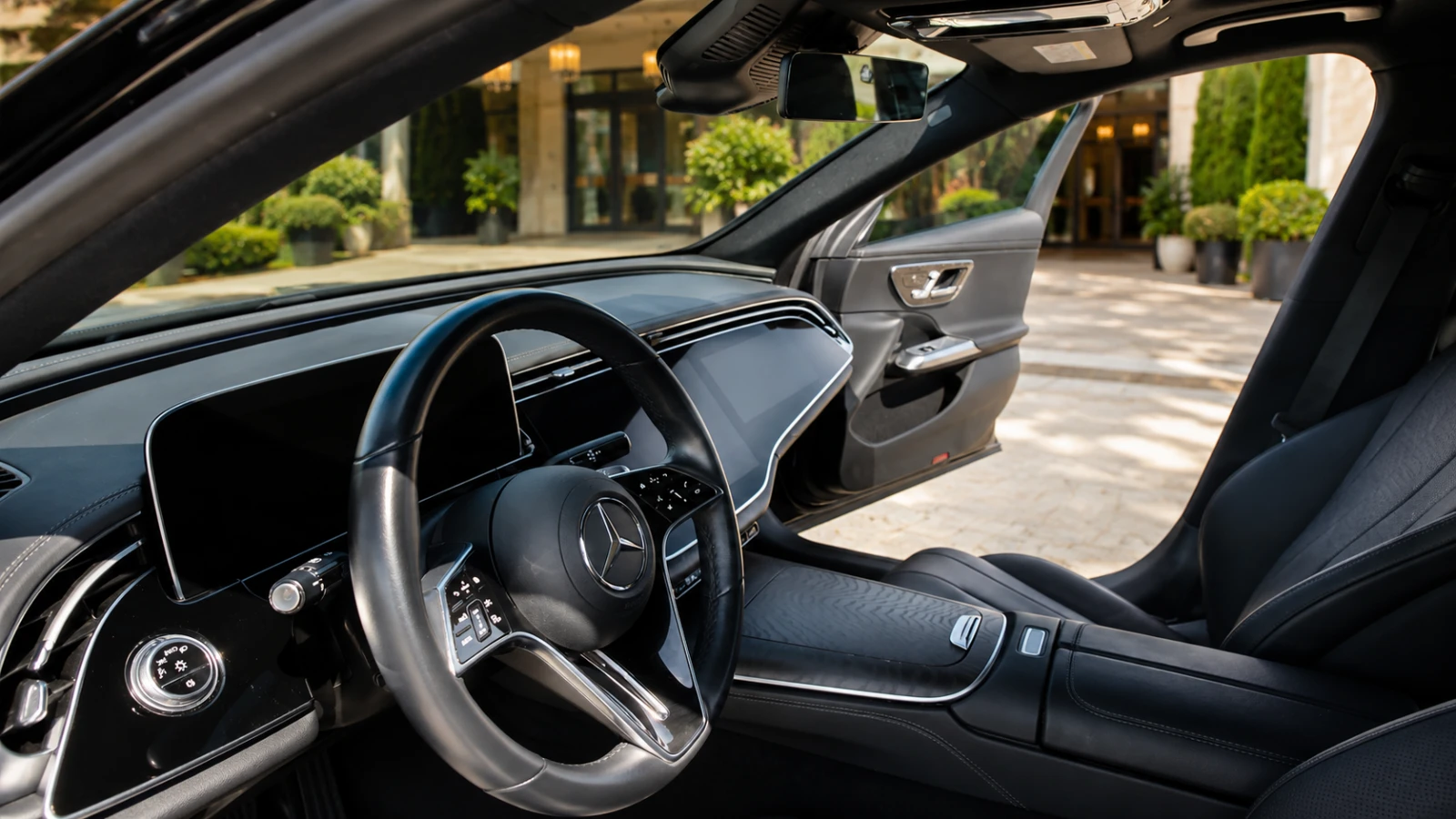 Mercedes-Benz E 300, снимка 7 - Автомобили и джипове - 54669895