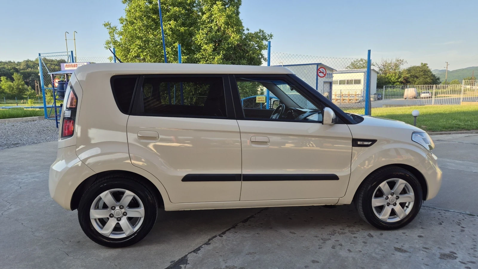 Kia Soul 1.6i/GPL 126К.С* ИТАЛИЯ* ФАБРИЧНА ГАЗ, снимка 9 - Автомобили и джипове - 54858215
