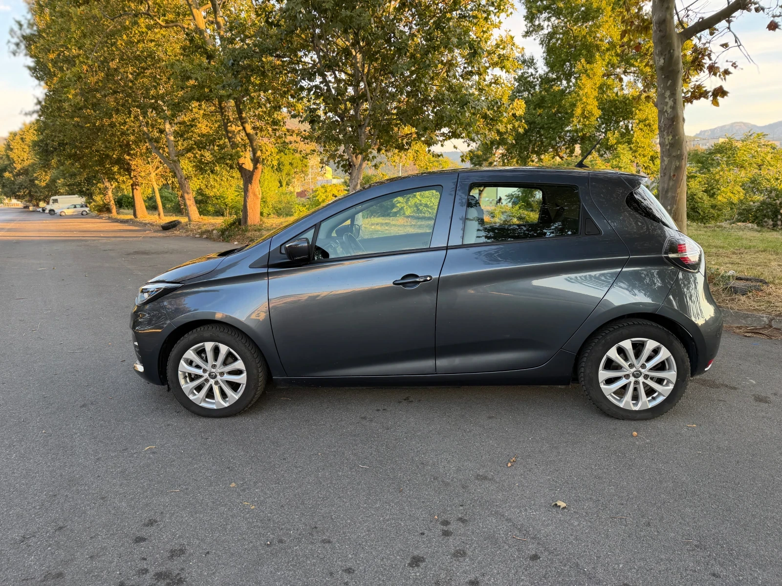 Renault Zoe Experience, снимка 6 - Автомобили и джипове - 55965732