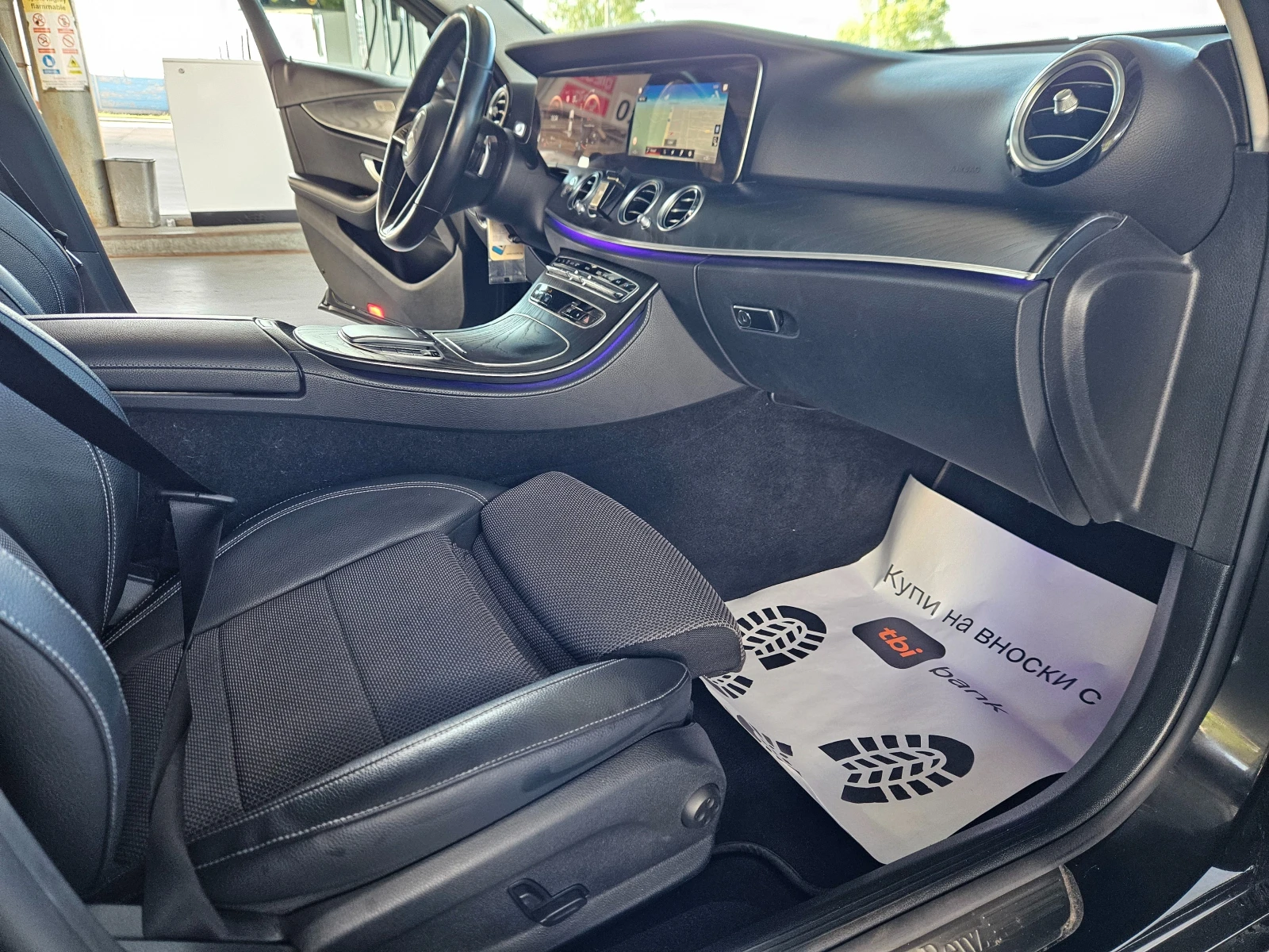 Mercedes-Benz E 220 AMG ПАКЕТ/ЛИЗИНГ, снимка 10 - Автомобили и джипове - 55286361