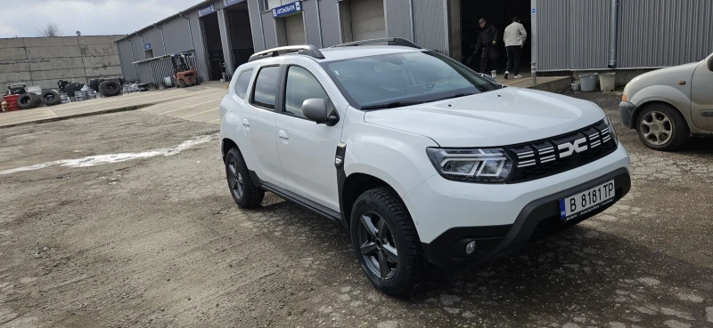 Dacia Duster Заводска Газ/Гаранционна-5г.!, снимка 4 - Автомобили и джипове - 49184490