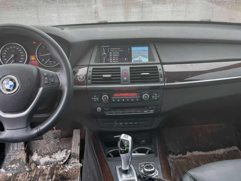 BMW X5 * 35d * N57* PANO* KEYLESS* ПОДГРЕВ* HARMAN KARDON, снимка 9 - Автомобили и джипове - 53530119