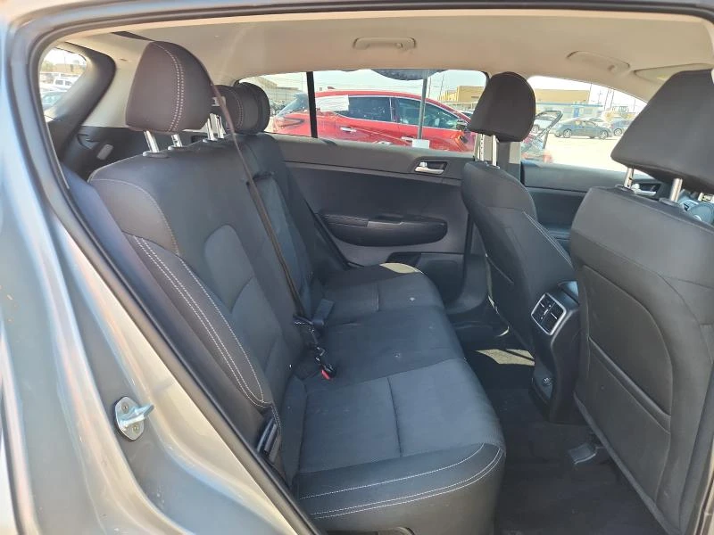 Kia Sportage LX, снимка 9 - Автомобили и джипове - 53024181