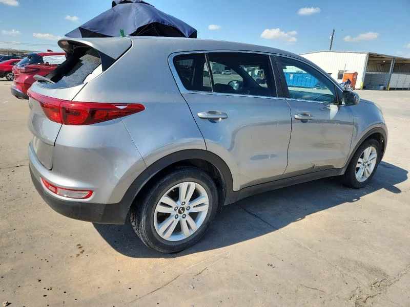 Kia Sportage LX, снимка 4 - Автомобили и джипове - 53024181