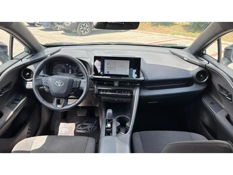 Toyota C-HR 2.0 PHEV COOL, снимка 8 - Автомобили и джипове - 55257134