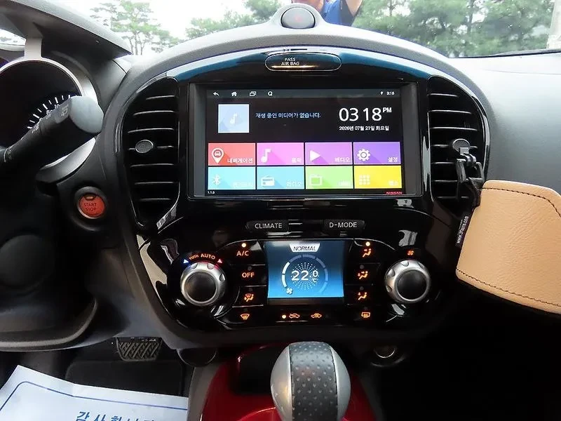 Nissan Juke 1.6 Sv F15, снимка 13 - Автомобили и джипове - 55940875