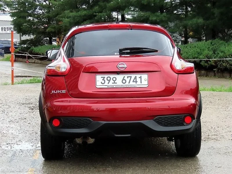 Nissan Juke 1.6 Sv F15, снимка 4 - Автомобили и джипове - 55940875