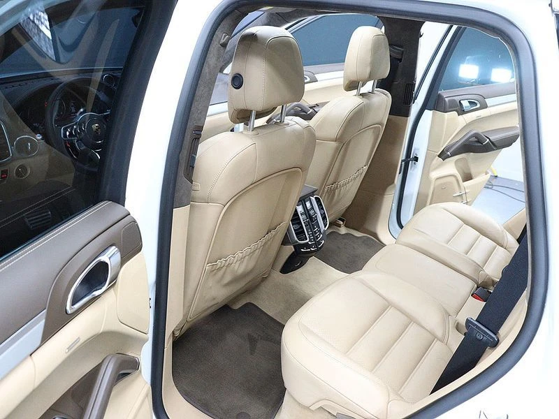 Porsche Cayenne 3.6 GTS| 440к.с., снимка 15 - Автомобили и джипове - 56162187