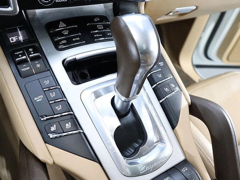 Porsche Cayenne 3.6 GTS| 440к.с., снимка 8 - Автомобили и джипове - 56162187