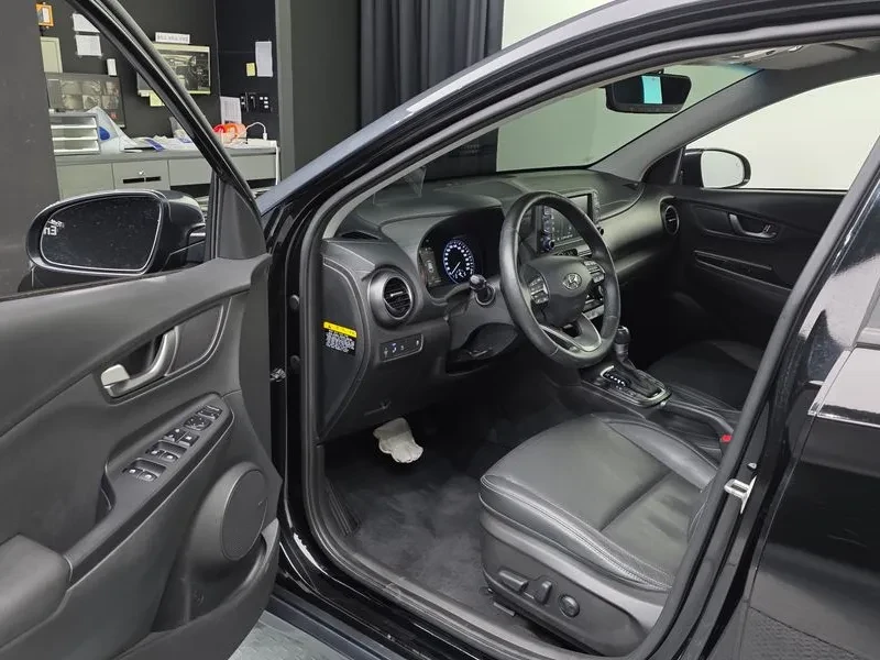 Hyundai Kona 1.6 - САМО 30% АВАНС, снимка 10 - Автомобили и джипове - 56305085