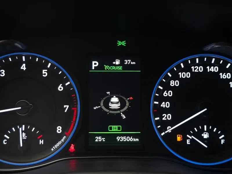 Hyundai Kona 1.6 - САМО 30% АВАНС, снимка 8 - Автомобили и джипове - 56305085