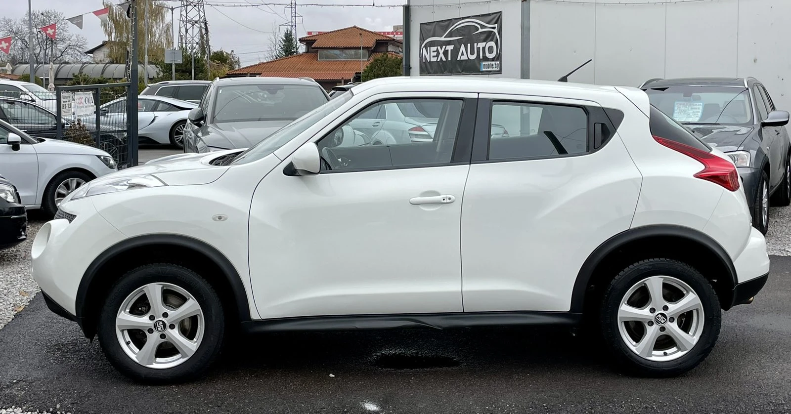 Nissan Juke 1.6i 117HP E5B SWISS - изображение 8