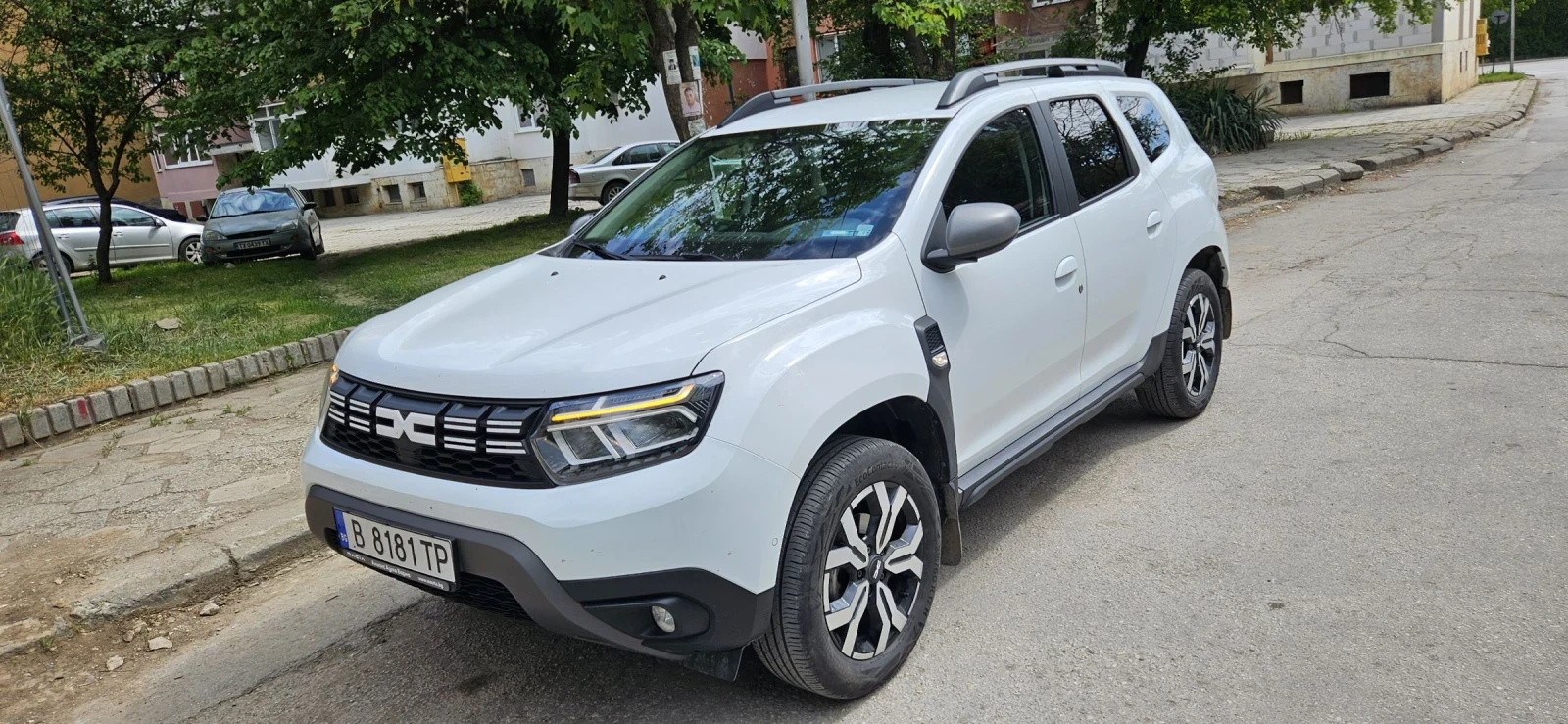 Dacia Duster Заводска Газ/Гаранционна-5г.! - изображение 4