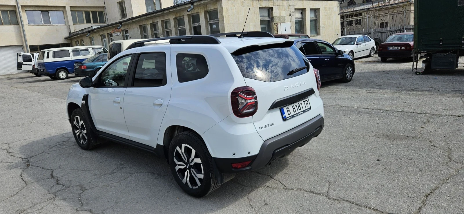 Dacia Duster Заводска Газ/Гаранционна-5г.! - изображение 10
