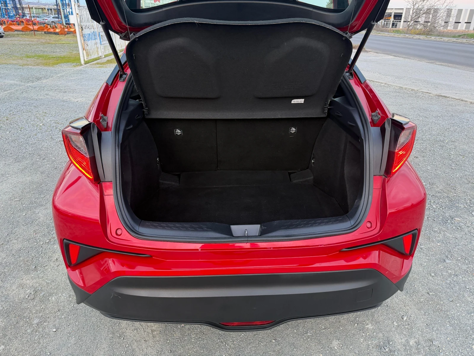 Toyota C-HR HYBRID / FACELIFT / ЕВРО6 / ЗАДНА КАМЕРА / ЛЕД, снимка 14 - Автомобили и джипове - 53978138