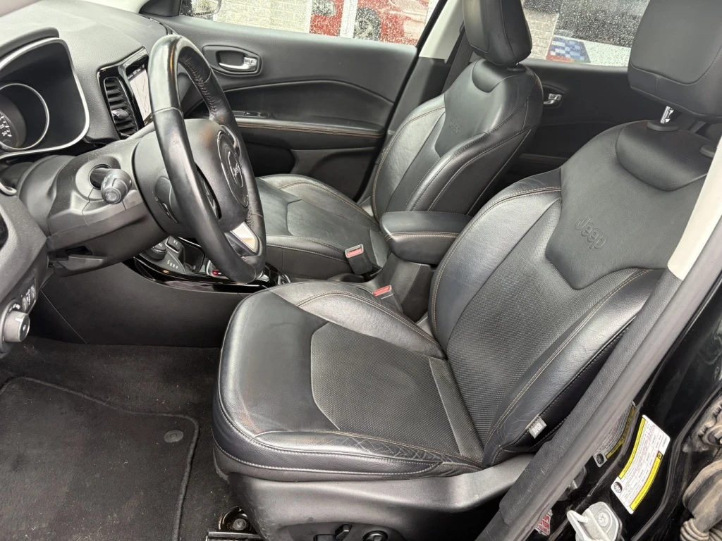 Jeep Compass Limited 2.4i , снимка 6 - Автомобили и джипове - 54503510
