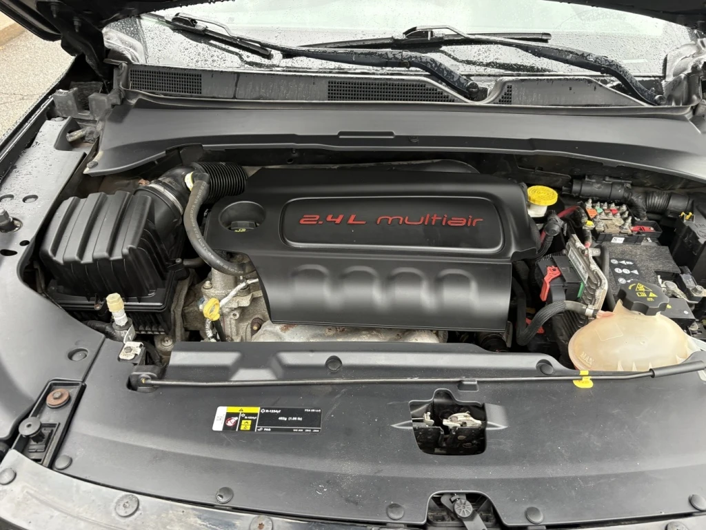 Jeep Compass Limited 2.4i , снимка 14 - Автомобили и джипове - 54503510