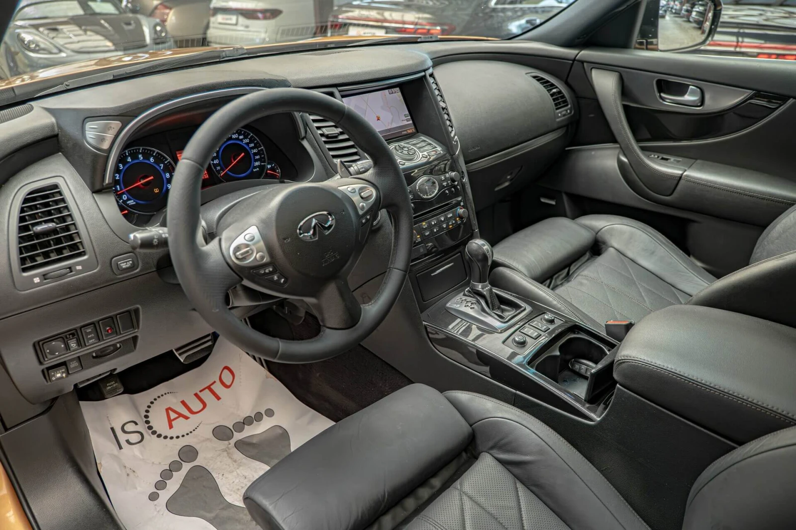 Infiniti Fx 37 LPG/Обдухване/Камера/Bose/Distronic, снимка 7 - Автомобили и джипове - 54759263