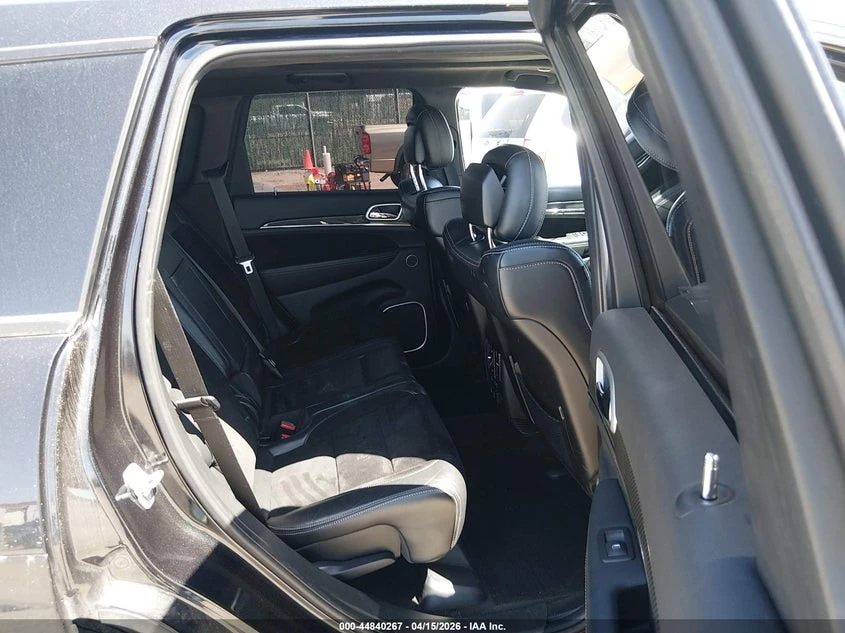 Jeep Grand cherokee SRT , снимка 13 - Автомобили и джипове - 54968347