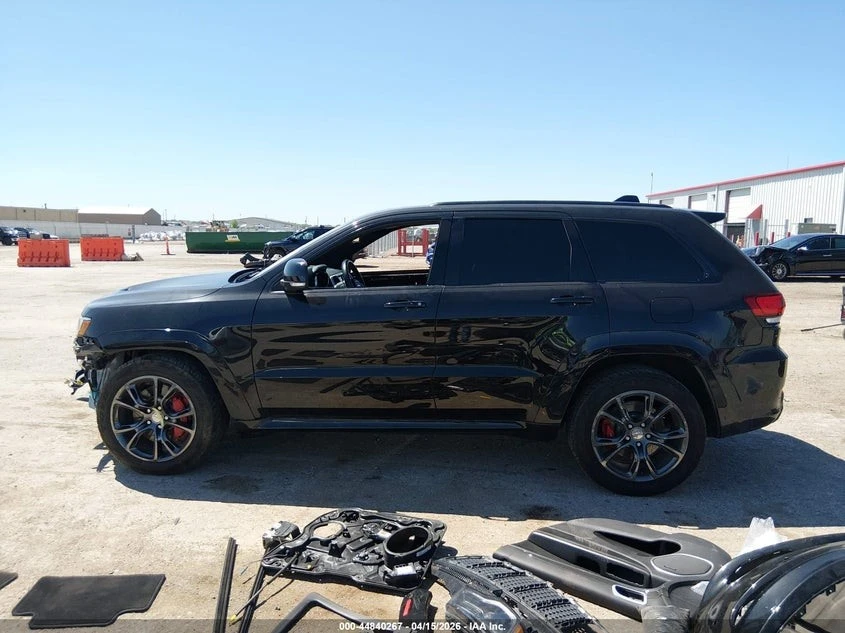 Jeep Grand cherokee SRT , снимка 2 - Автомобили и джипове - 54968347