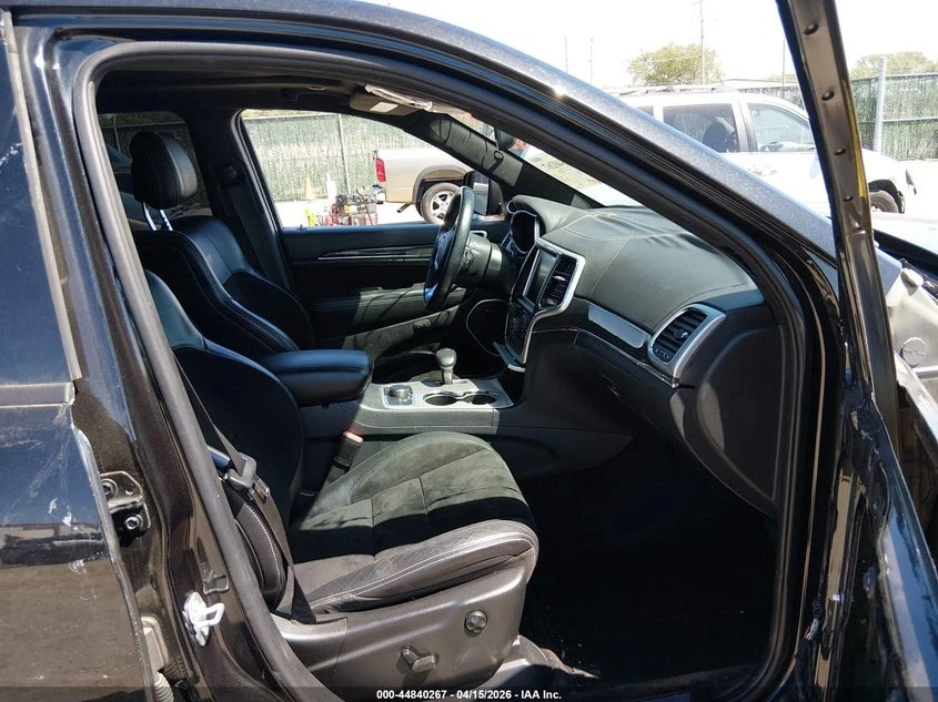 Jeep Grand cherokee SRT , снимка 10 - Автомобили и джипове - 54968347