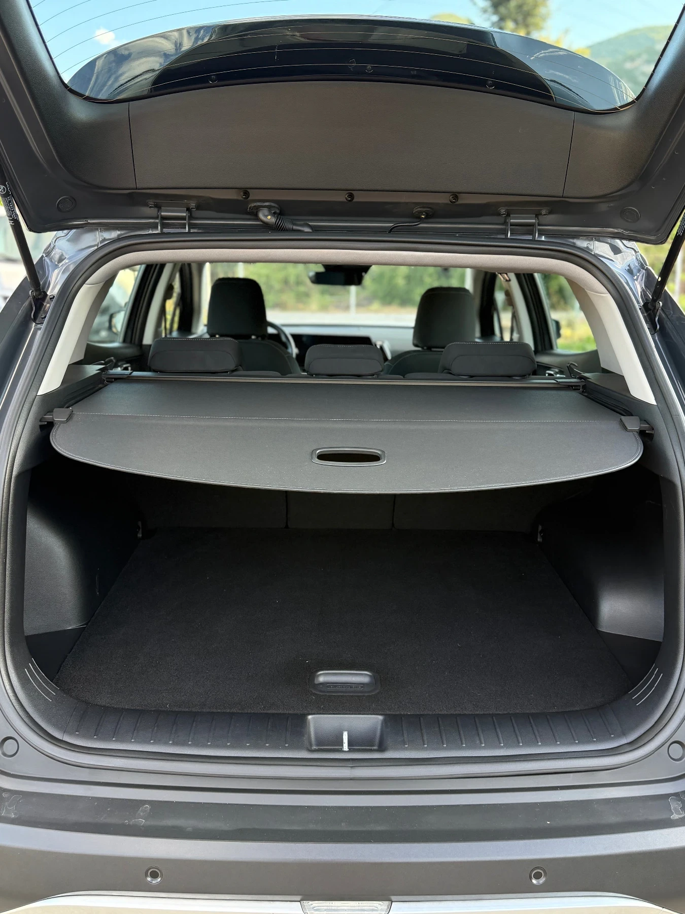 Kia Sportage 1.6 TGDI MHEV 28000km, снимка 15 - Автомобили и джипове - 55420724