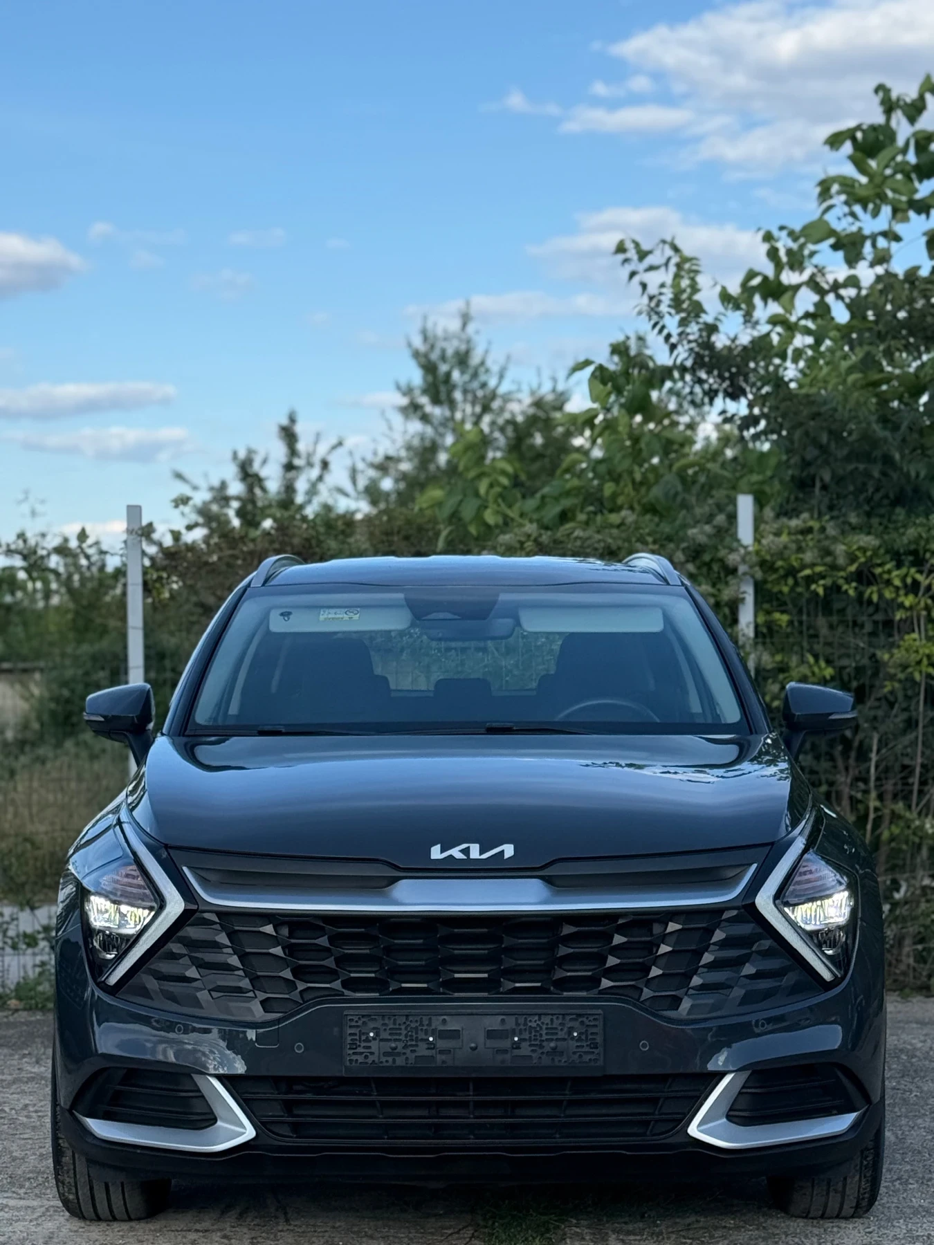 Kia Sportage 1.6 TGDI MHEV 28000km, снимка 2 - Автомобили и джипове - 55420724