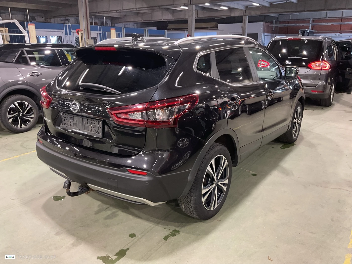Nissan Qashqai N-Connecta 1.3 DIG-T, снимка 2 - Автомобили и джипове - 55702936