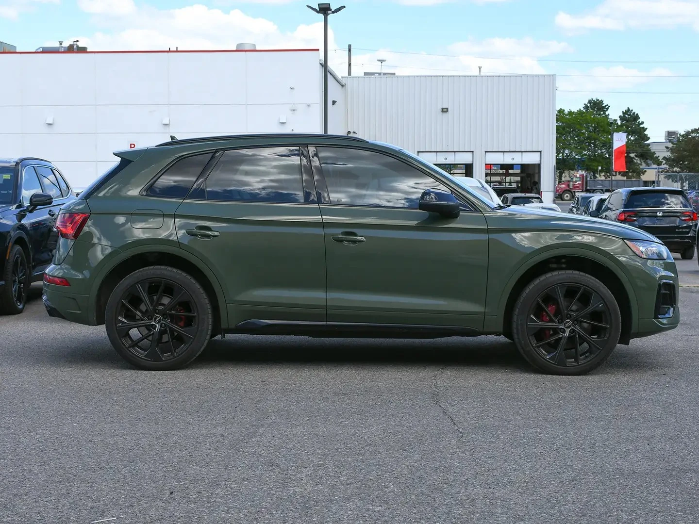 Audi SQ5 TECHNIK BLACK COMP PKG ЦЕНА ДО БЪЛГАРИЯ АВТОКРЕДИТ, снимка 8 - Автомобили и джипове - 55779369