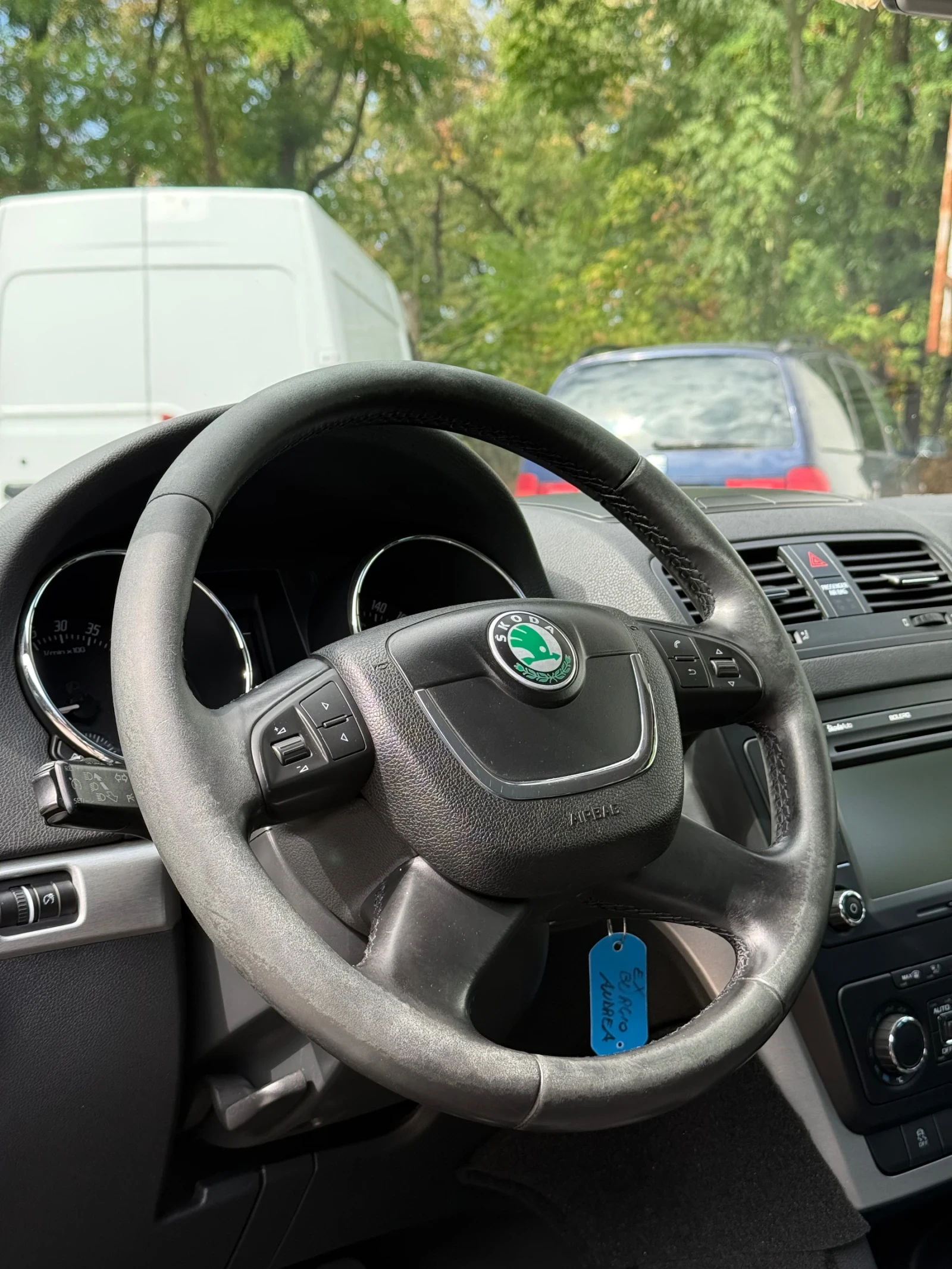 Skoda Yeti TDI 4x4, снимка 9 - Автомобили и джипове - 56124018