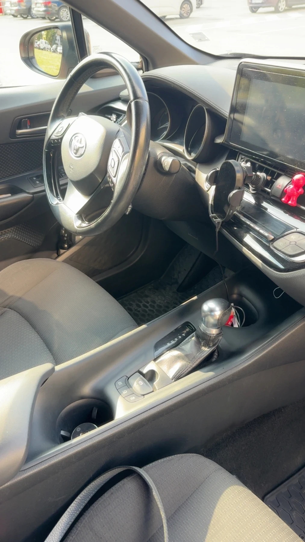 Toyota C-HR 1.8 Hybrid e-CVT. | Mobile.bg � ����������� 6