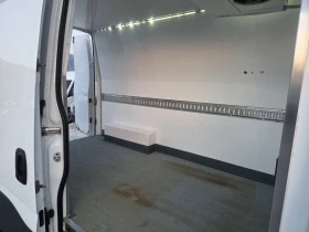 Iveco Daily 35s14, Хладилен, Евро 6, Автомат | Auto.bg — изображение 14