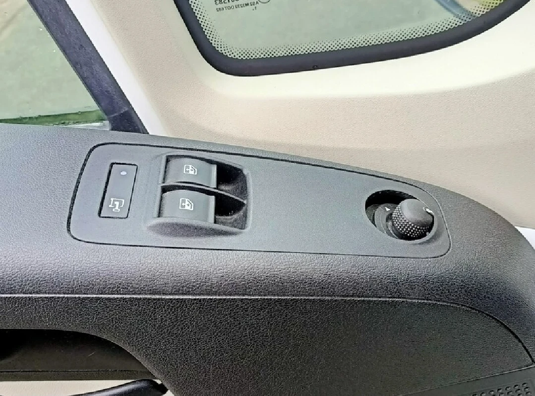 Peugeot Boxer, снимка 13 - Бусове и автобуси - 55385641