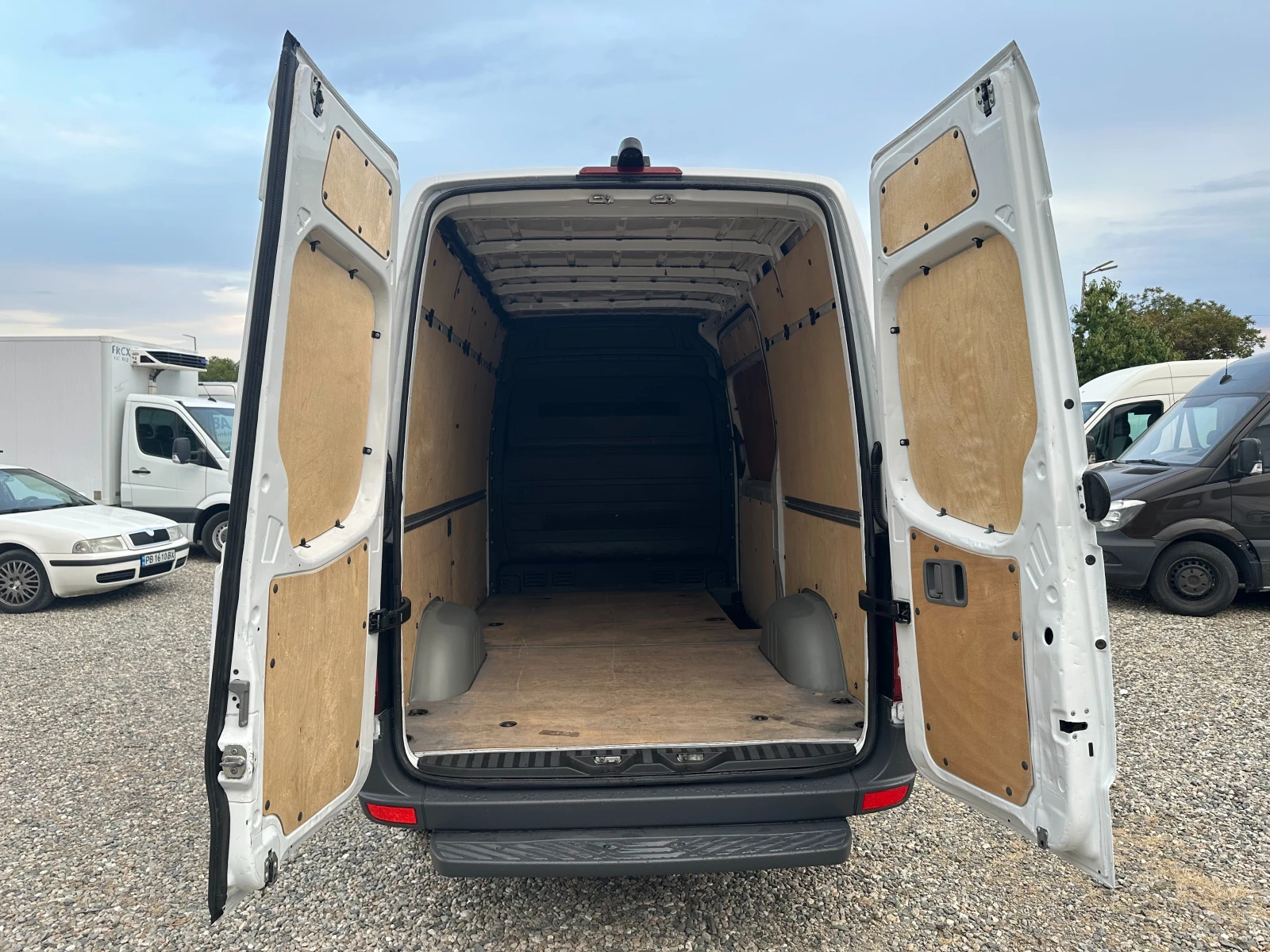Mercedes-Benz Sprinter 316 климатроник/темпомат, снимка 10 - Бусове и автобуси - 56231181