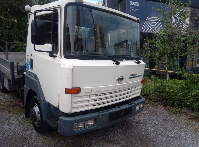 Nissan Atleon Eco T100 с кран!!!!, снимка 2 - Камиони - 47587212