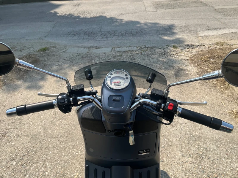 Vespa 300 Vespa 300 Sei giorni limited edition , снимка 8 - Мотоциклети и мототехника - 50723504