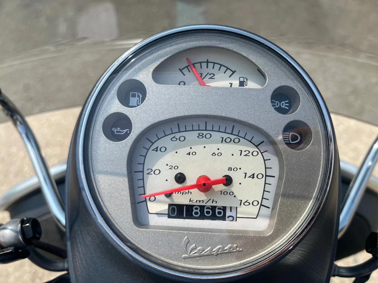 Vespa 300 Vespa 300 Sei giorni limited edition  - изображение 9