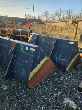 Телескопичен товарач JCB Кофи за телескоп 2.2куб.м., снимка 4