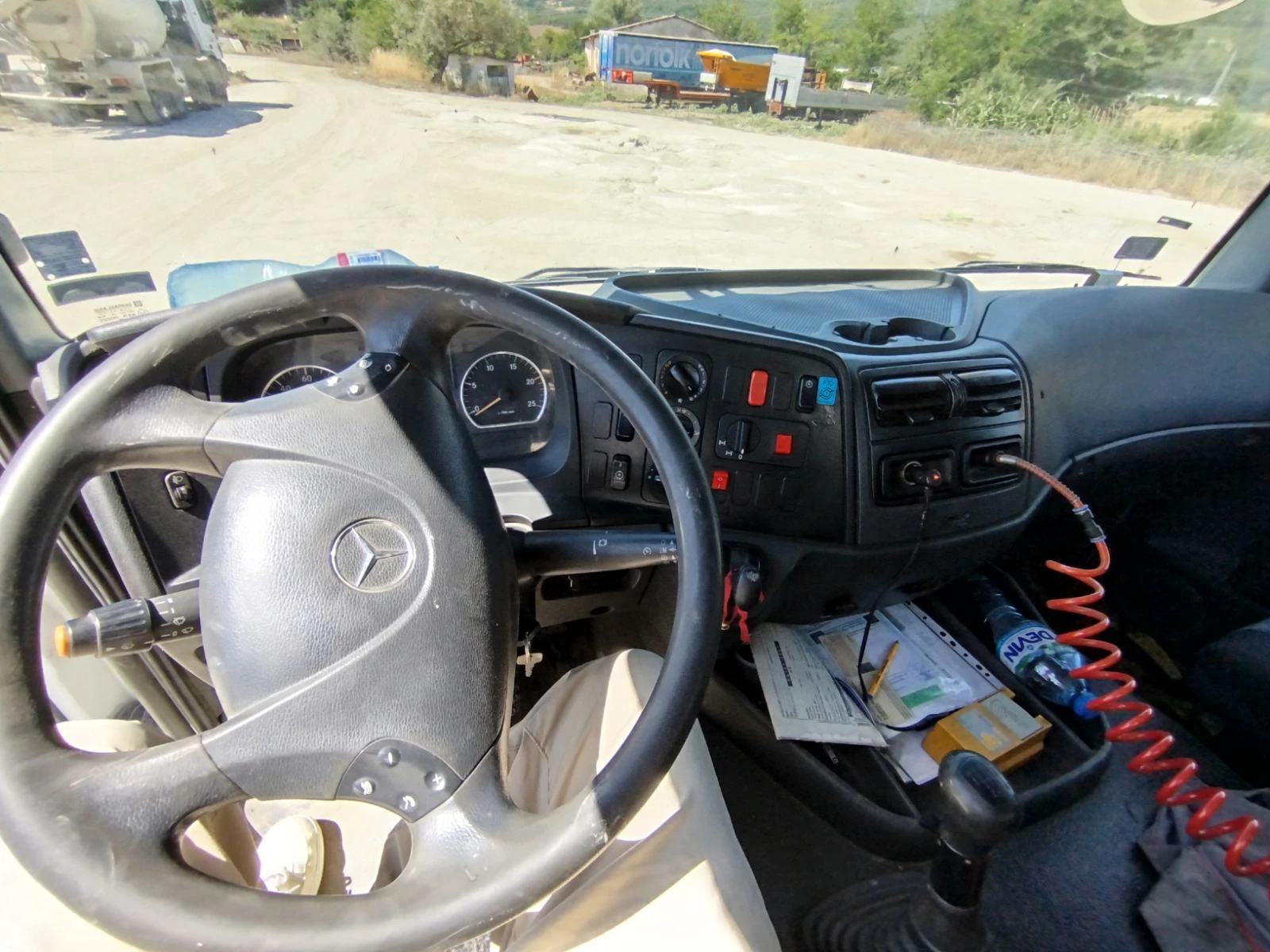Бетон помпа Mercedes-Benz Axor 3340  - изображение 3