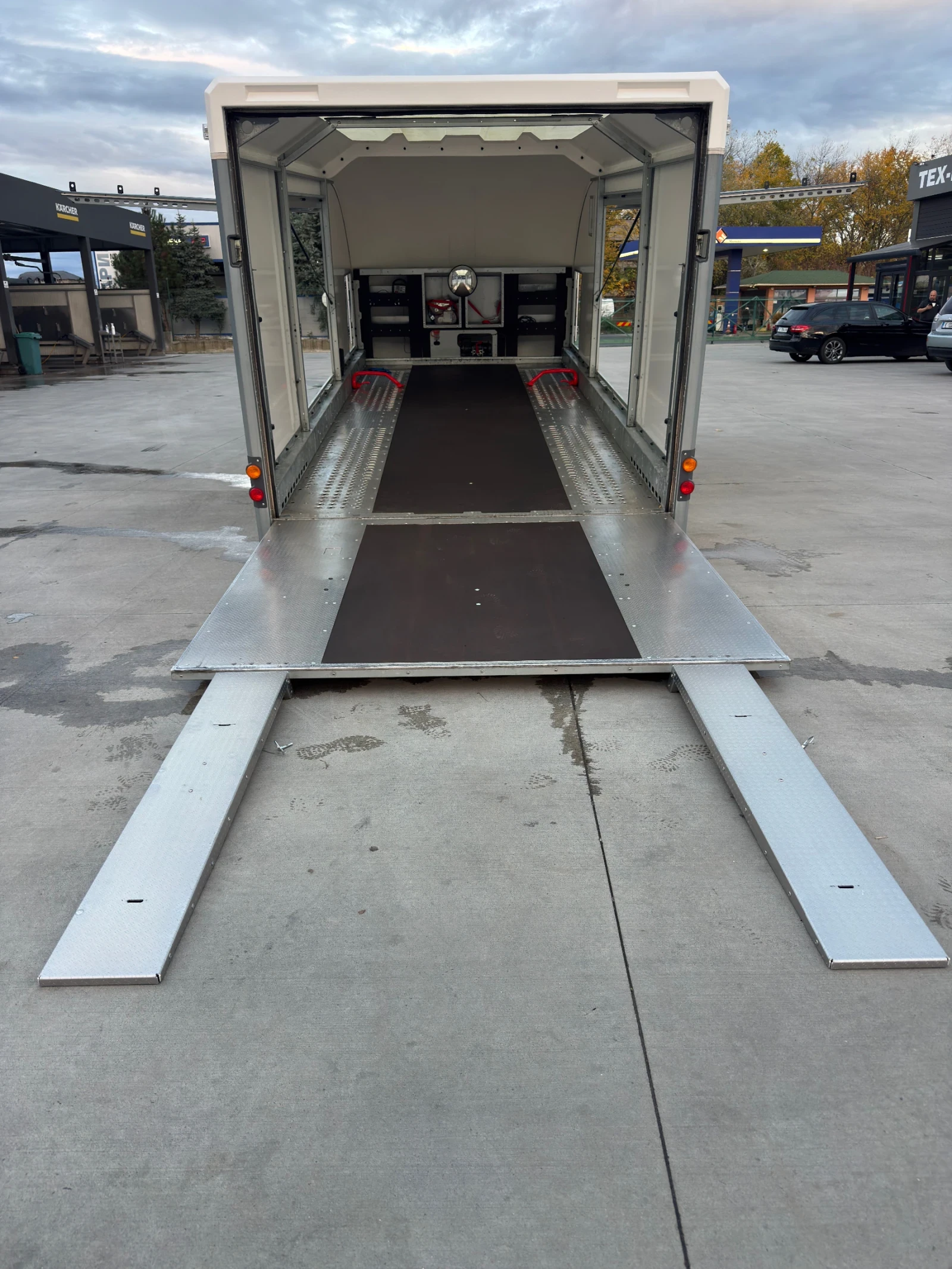 �� ��������� Brian James RT4 | Mobile.bg � ����������� 3