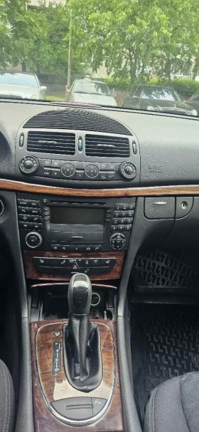 Mercedes-Benz E 270, снимка 9