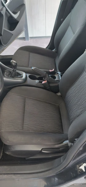 Opel Astra 1.7Cdti, снимка 10